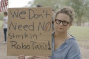 梦见小鸡特斯拉在得州奥斯汀遭遇抗议活动：反对马斯克Robotaxi计划