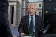 梦见小鸡宏观经济学教授兼实践者Stanley Fisher逝世 曾培养全球多位经济决策者